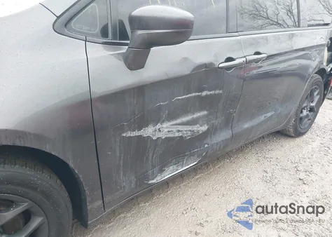 2018 Chrysler Pacifica Touring L z USA, uszkodzony, nr VIN 2C4RC1BG1JR234587